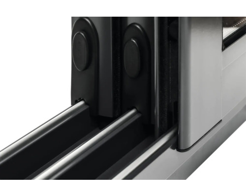 Vue détaillée d''un système de porte coulissante avec rails de guidage et ferrures