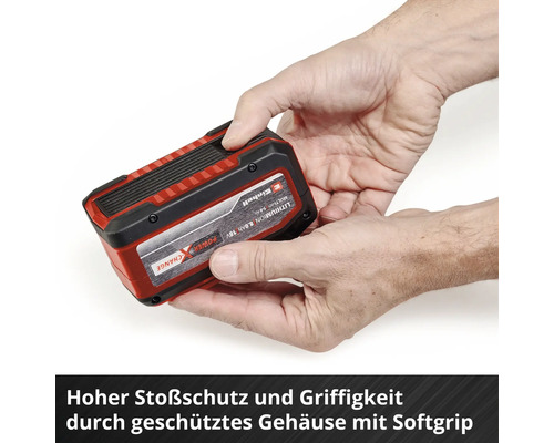 Bloc batterie Einhell Power X-Change 18 volts dans la main