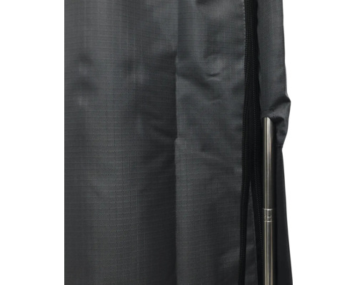 Vue détaillée d''une housse de protection avec fermeture éclair et barre métallique