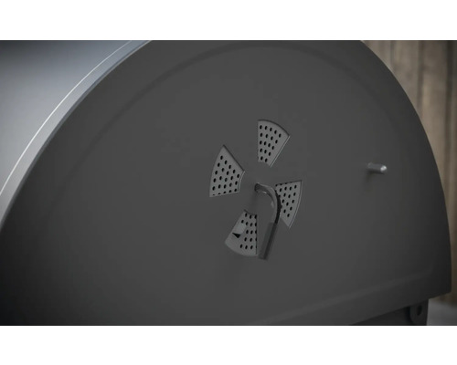 Detailansicht des Lüftungsreglers eines Holzkohlegrills