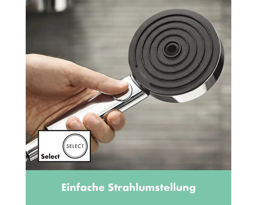 Handbrause mit Strahlumstellung wird von einer Hand gehalten