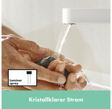 Wasserhahn mit Laminarstrahl im Gebrauch