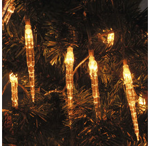Guirlande lumineuse avec glaçons sur un sapin de Noël