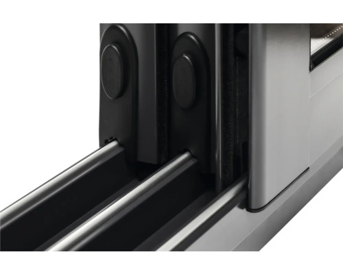 Vue détaillée d''une porte coulissante avec rail et poignée