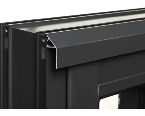 Vue détaillée d''une fenêtre noire avec cadre en aluminium