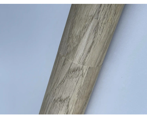 Detailaufnahme eines Holzpfostens