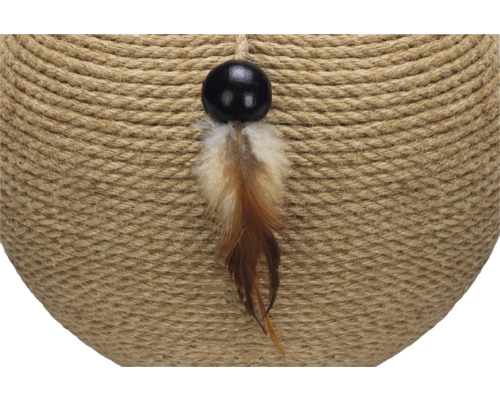 Détail d''arbre à chat avec sisal, plume et boule