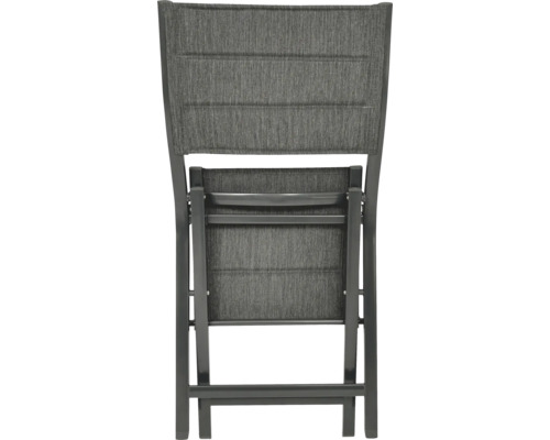 Vue arrière d''une chaise pliante avec revêtement textile