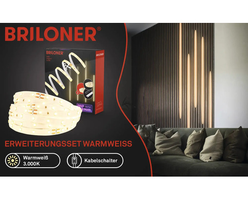 Briloner Logo. Erweiterungsset Warmweiss LED Streifen mit 3000 Kelvin und Kabelschalter in einem Wohnzimmer.