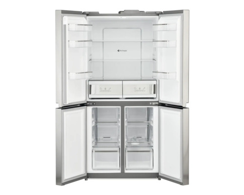 Réfrigérateur à quatre portes ouvert avec étagères et tiroirs