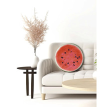 Dekoratives Wassermelonen-Kissen auf einem Sofa in einem hellen Raum.
