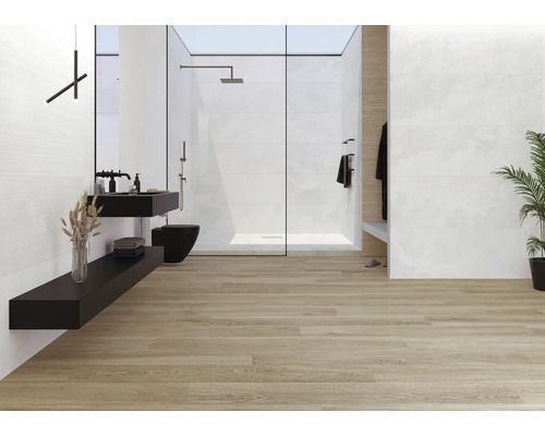 Modernes Badezimmer mit Dusche, Waschtisch und Holzboden