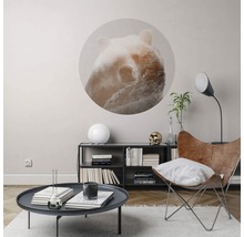 Wohnzimmer mit Wandtattoo Bär, Couchtisch und Sessel