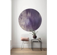 Wohnzimmer mit Wandtattoo, Stuhl und Beistelltisch