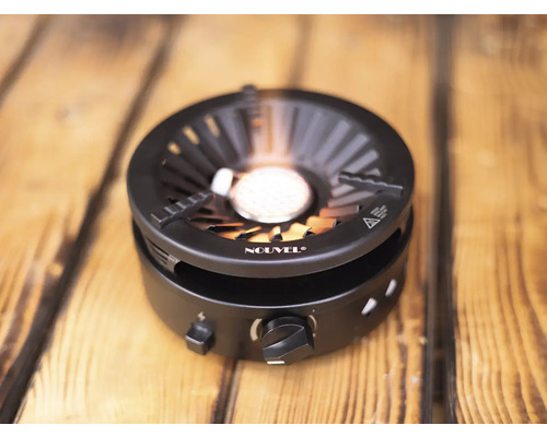Réchaud à gaz d''extérieur Nouvel sur table en bois