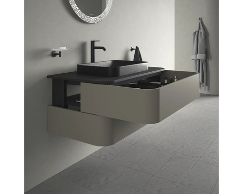 Badezimmerwaschtisch mit offenem Auszug, schwarzem Waschbecken, Armatur und rundem Spiegel