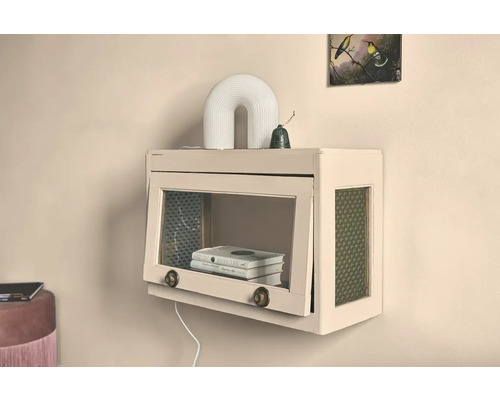 Hängeschrank mit Glastür zur Wandmontage, mit Büchern, Lampe und Dekoration