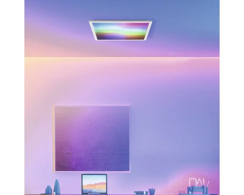 Bureau moderne avec plafonnier et bureau