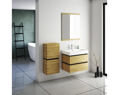 Modernes Badezimmer mit Waschtisch, Spiegelschrank und Regal in Holzoptik