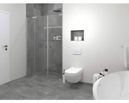 Modernes Badezimmer mit Dusche, Toilette und Badewanne