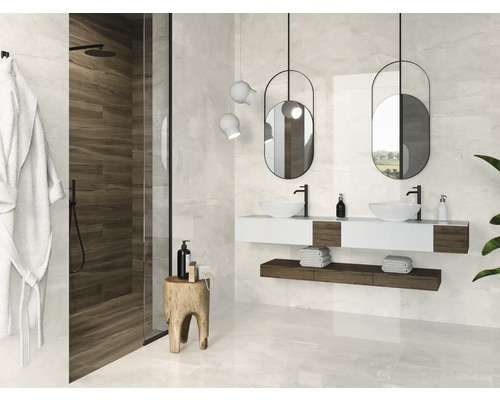 Modernes Badezimmer mit Dusche, Waschtisch und Spiegeln