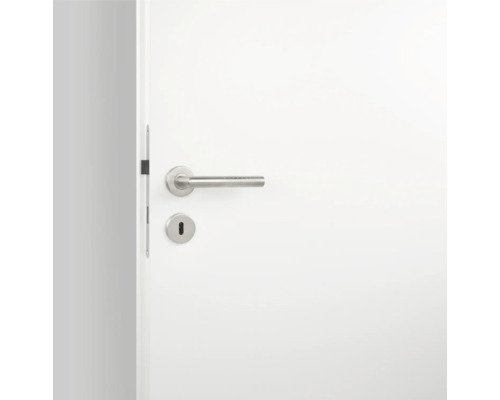 Porte intérieure blanche avec poignée et serrure