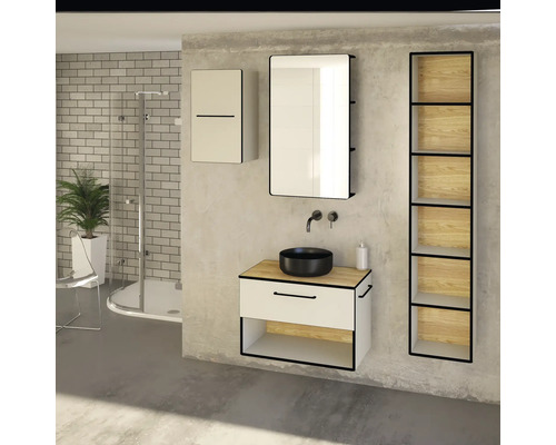 Salle de bains moderne avec lavabo, miroir, armoire haute et étagère