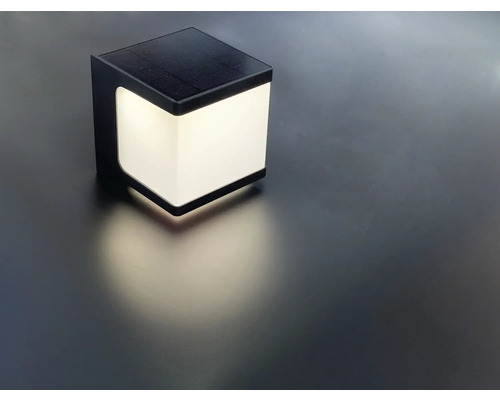 Quadratische Aussenwandleuchte mit LED-Technik