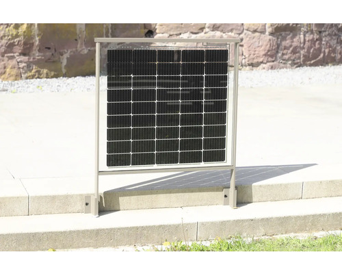 Freistehende Solaranlage auf einer Treppe
