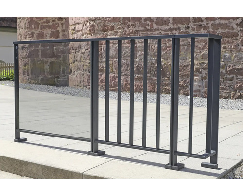 Garde-corps avec éléments en verre et en barre pour l''extérieur