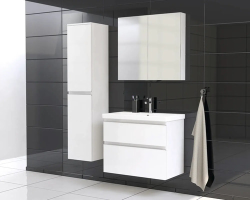 Salle de bains avec meuble-lavabo, armoire de toilette et armoire haute au design épuré