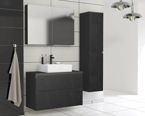 Salle de bains moderne avec meuble sous-lavabo, armoire de toilette et armoire haute.