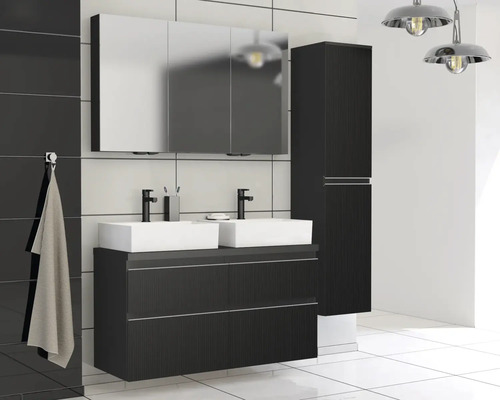Salle de bains avec double vasque, armoire de toilette et armoire haute au design sombre