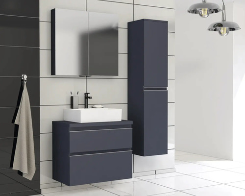 Salle de bains avec meuble-lavabo, armoire de toilette et armoire haute en version foncée