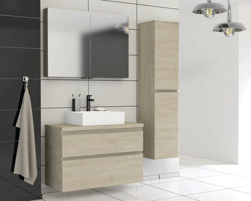 Salle de bains moderne avec meuble sous-lavabo, armoire de toilette et armoire haute aspect bois