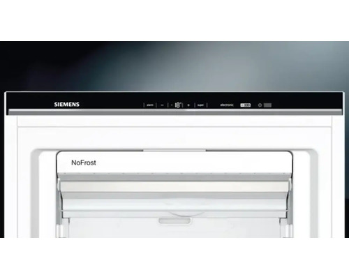 Vue détaillée d''un réfrigérateur Siemens avec fonction NoFrost et affichage électronique de la température