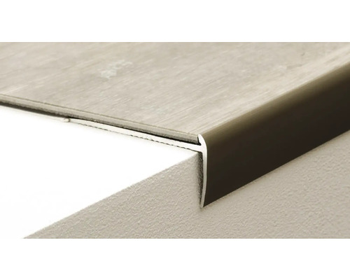 Detailansicht einer Bodenprofilschiene an einer Kante