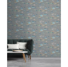 Vue d''une pièce avec du papier peint à motifs de poissons