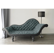 Chaiselongue mit Knopfheftung und Stehlampe