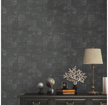 Motif mural avec commode et éléments décoratifs