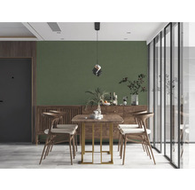 Esszimmer mit Esstisch, Stühlen und Sideboard im modernen Design