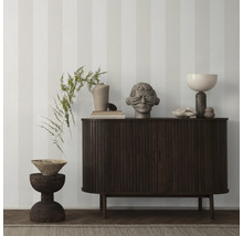 Dekorative Inneneinrichtung mit Sideboard, Statue und Tisch