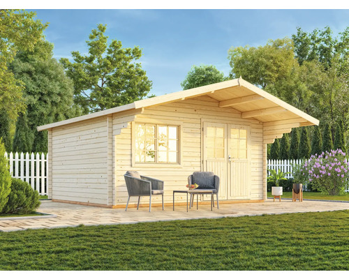 Jardin avec abri de jardin en bois, mobilier de jardin et pelouse
