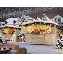 Marché de Noël avec stands en bois, décorations et illuminations dans une ville enneigée