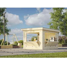 Holzverkaufsstand im Aussenbereich mit geöffneten Klappen und Verkaufsgegenständen