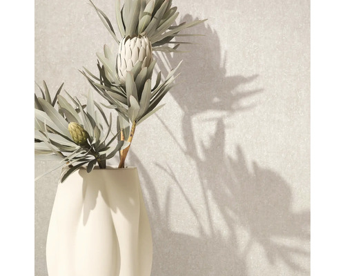 Blumenarrangement in einer Vase