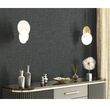 Scène avec commode, décoration et deux suspensions rondes