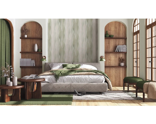 Schlafzimmer mit Bett, Holzregalen und dekorativen Elementen.