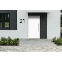 Façade de maison avec porte d''entrée, numéro 21 et allée pavée