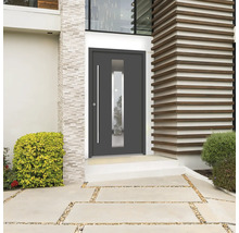 Porte d''entrée moderne avec insert en verre et poignée latérale dans une maison lumineuse